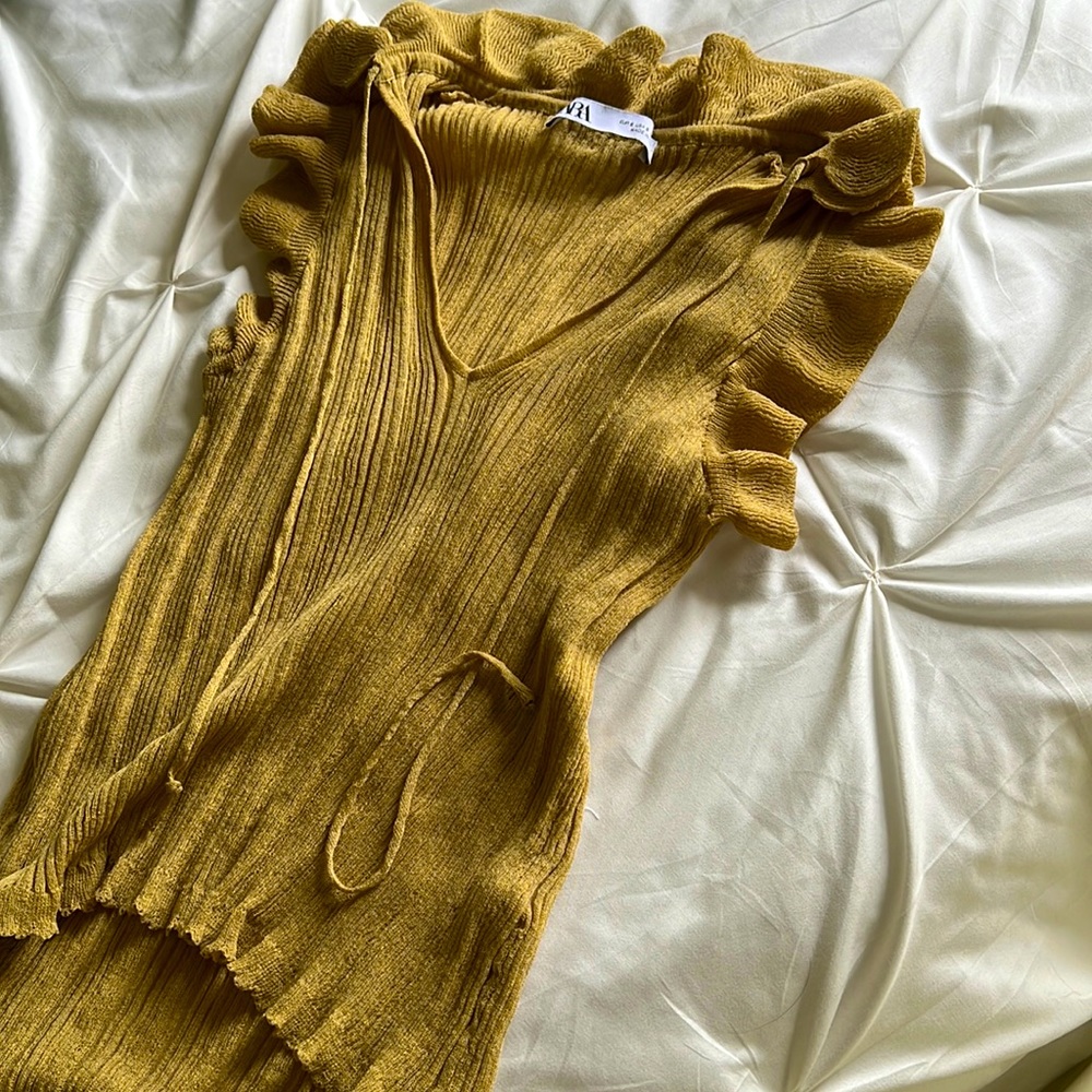 Zara lightweight top with frill